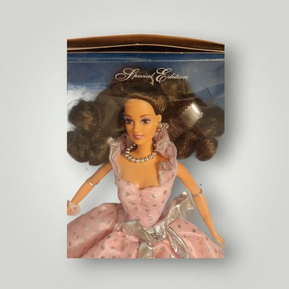 Collectible Barbie - Walmart 35th Anniversary Special Edition Teresa Doll - Picture 3 of 14